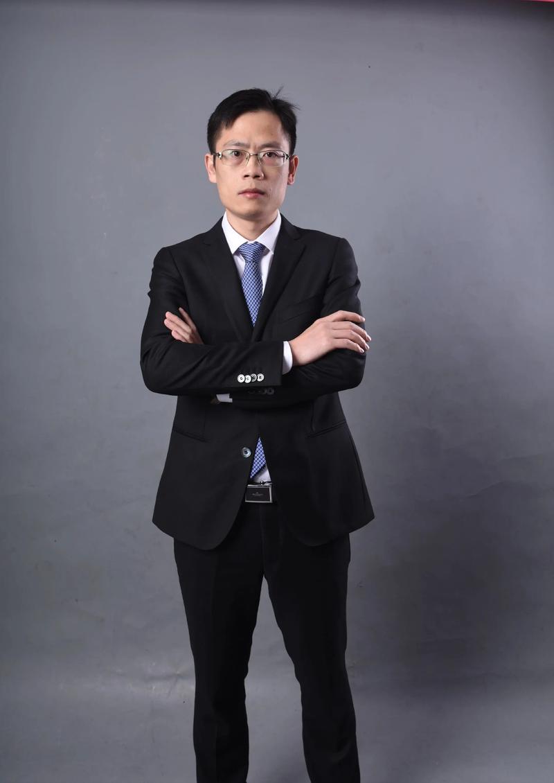 何联霞 美术指导负责人